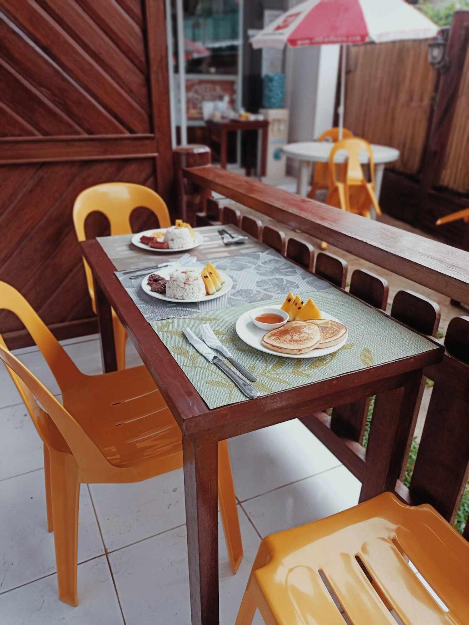 Neela Tourist Lodge Ель-Нідо Екстер'єр фото